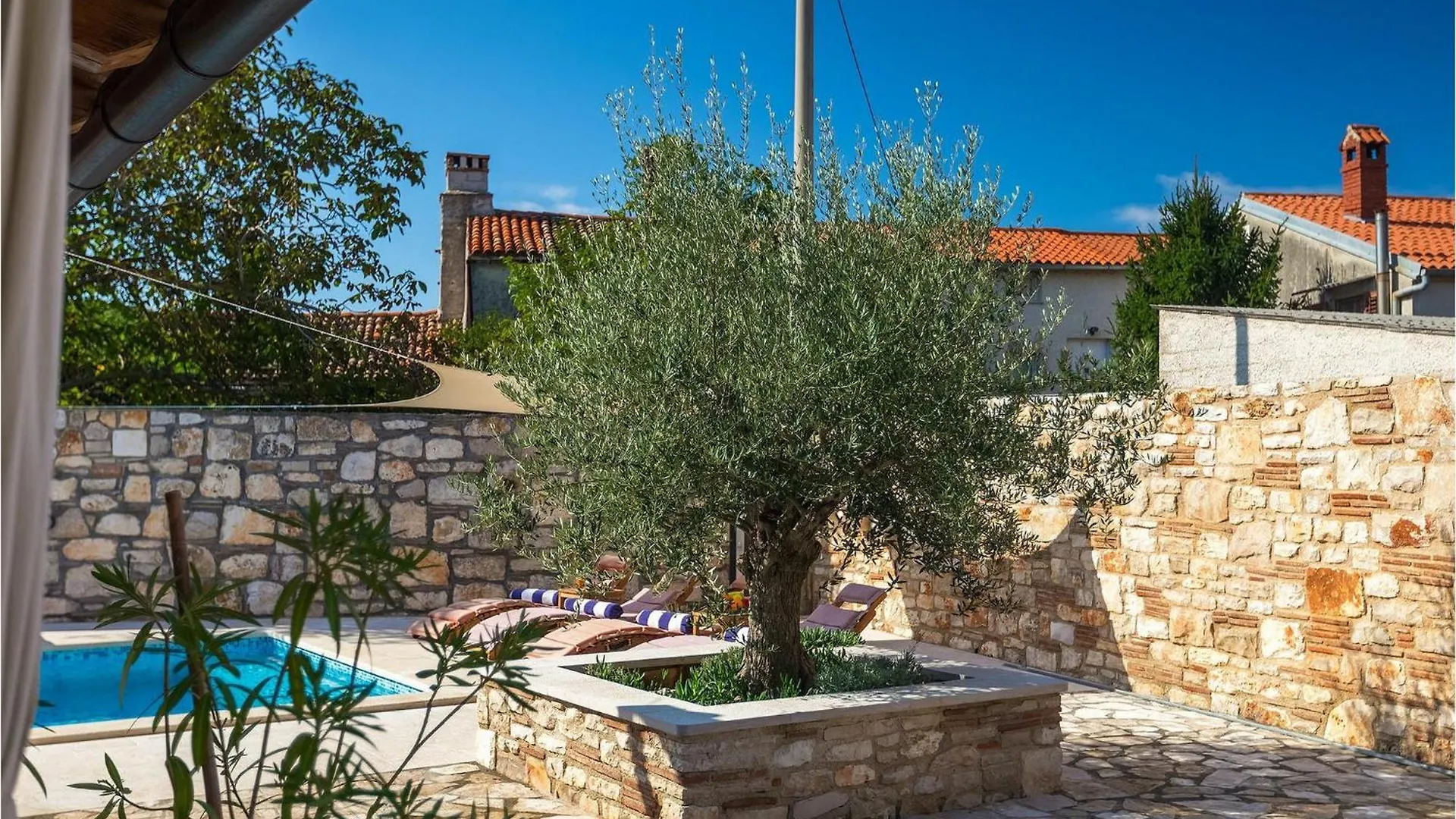 Casa Di Roccia Villa Marcana Holiday home