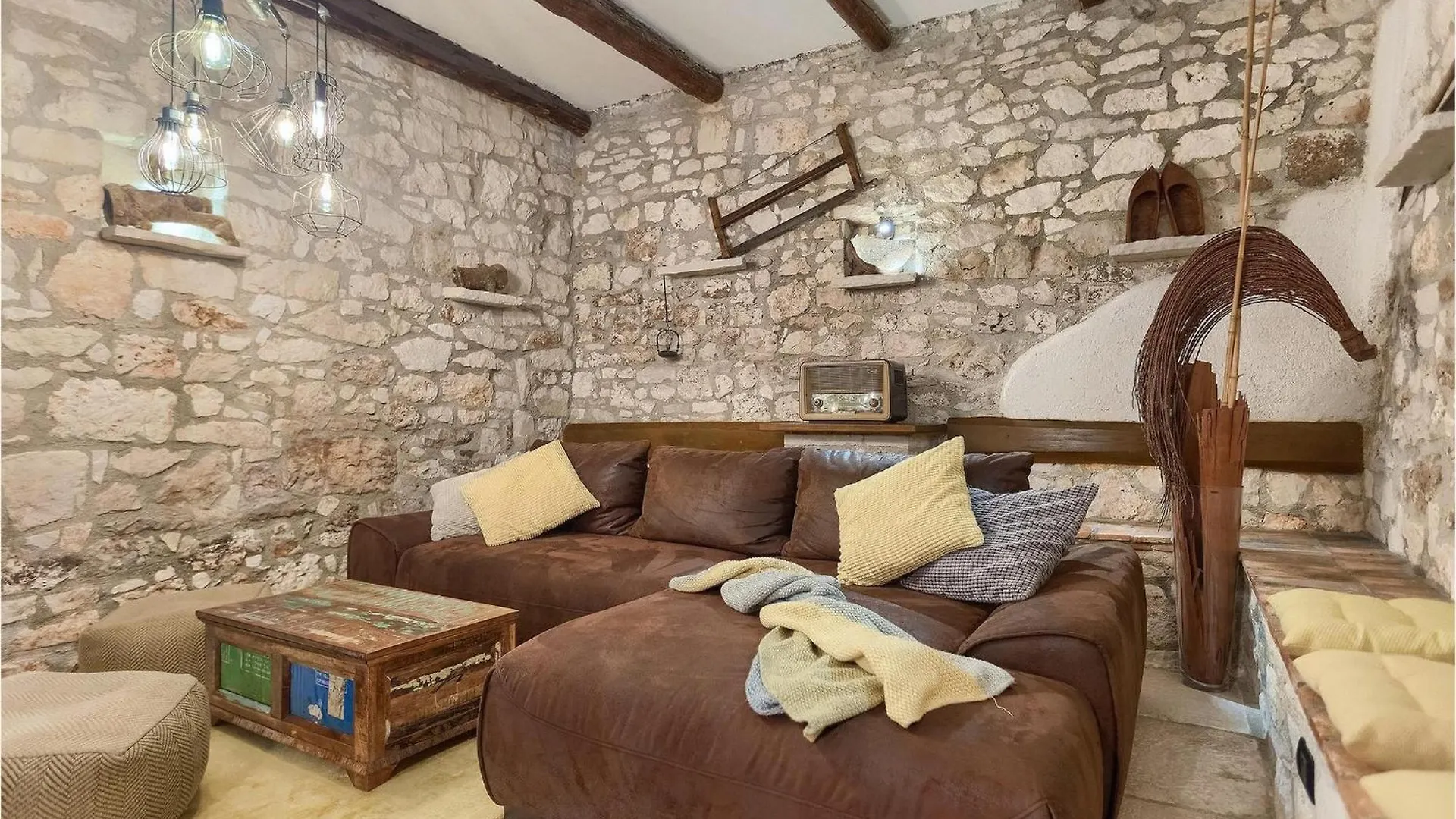 Casa Di Roccia Villa Marcana Holiday home